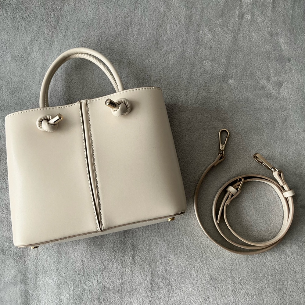 ZARA Off-White Leather City Bag (Top Handle and Crossbody)